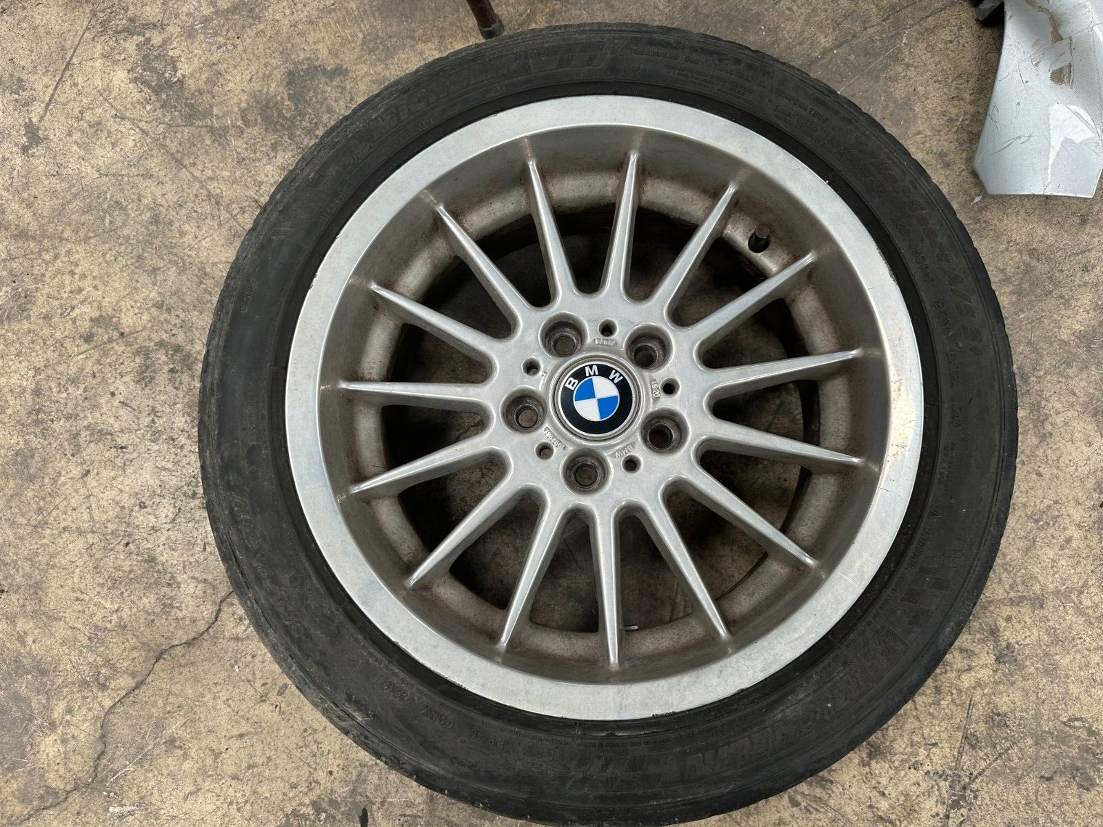 Factory 17\'\' Brilliant Line Wheel Front Rim 8\'\' Wide BMW E39 540I OEM #01185