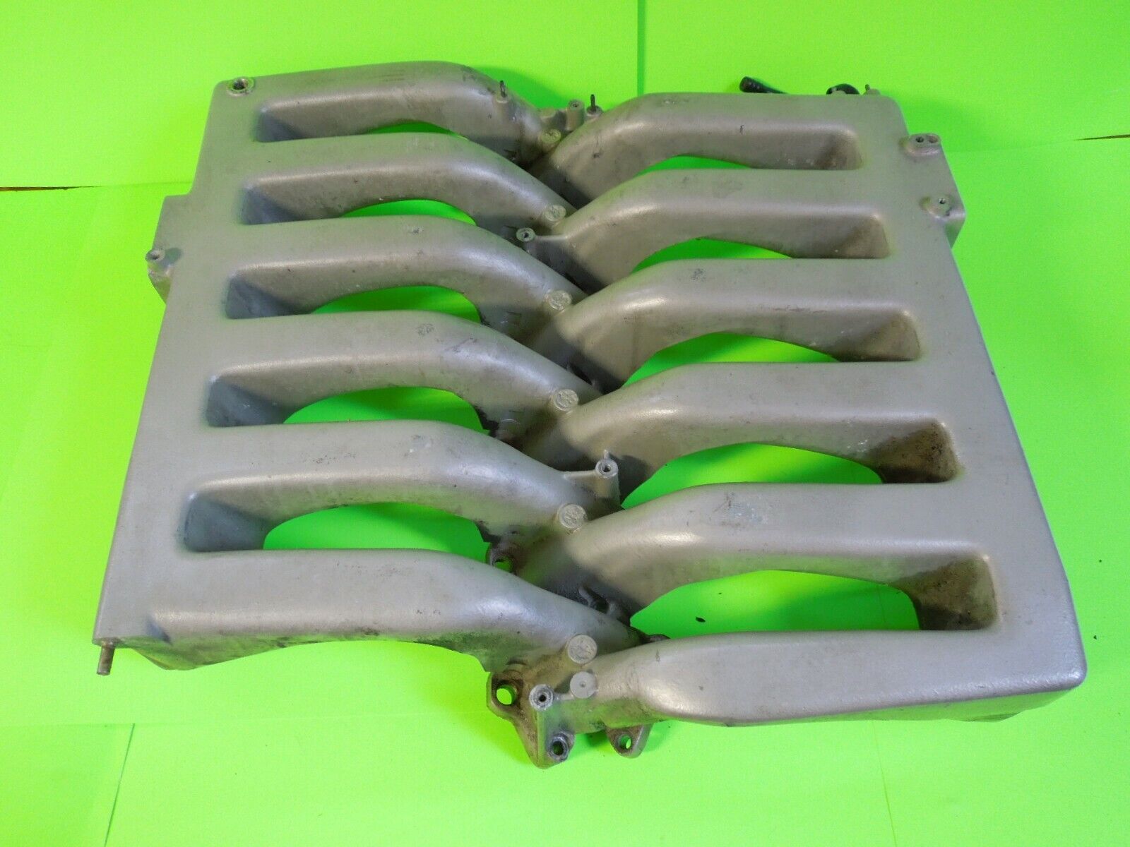 1994 S600 MERCEDES W140 CL600 600SEL  INTAKE MANIFOLD SUCTION COLLECTOR 94-99