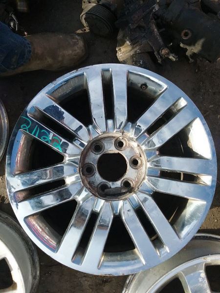 Wheel 20x8-1/2 Aluminum 7 Split Spokes Chrome Fits 07-10 NAVIGATOR 924410