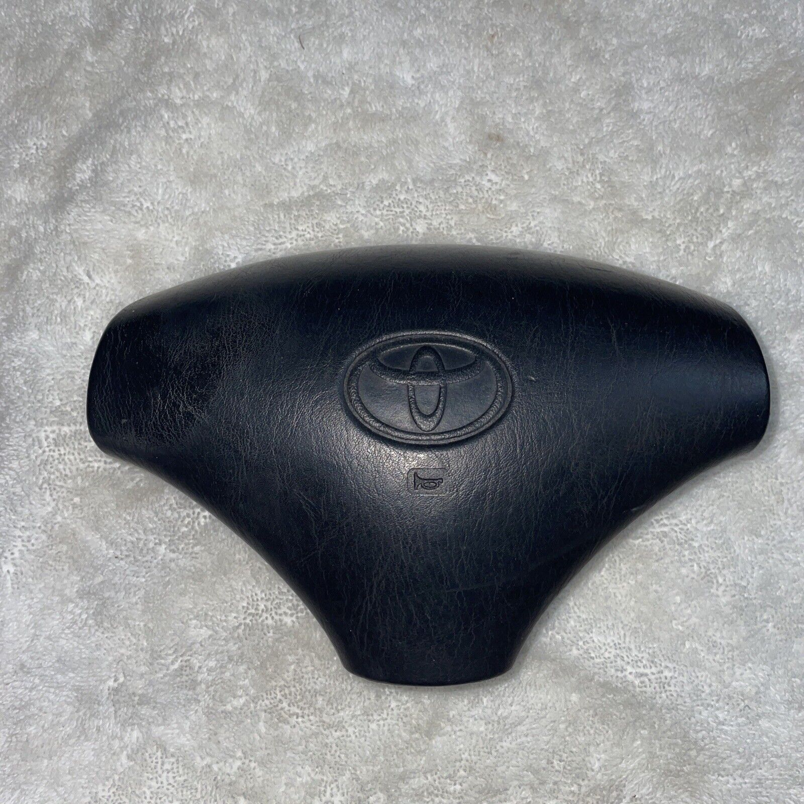 1992 Toyota Paseo Steering Wheel center horn pad