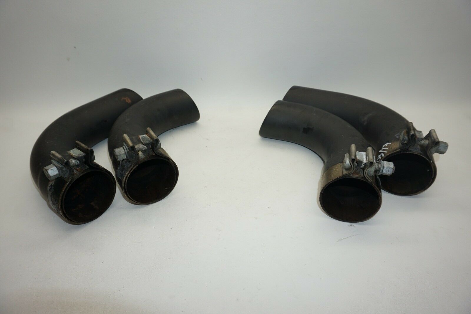 ASTON MARTIN VANTAGE EXHAUST TIPS PIPES LEFT AND RIGHT 2018 2019 2020 2021 OEM