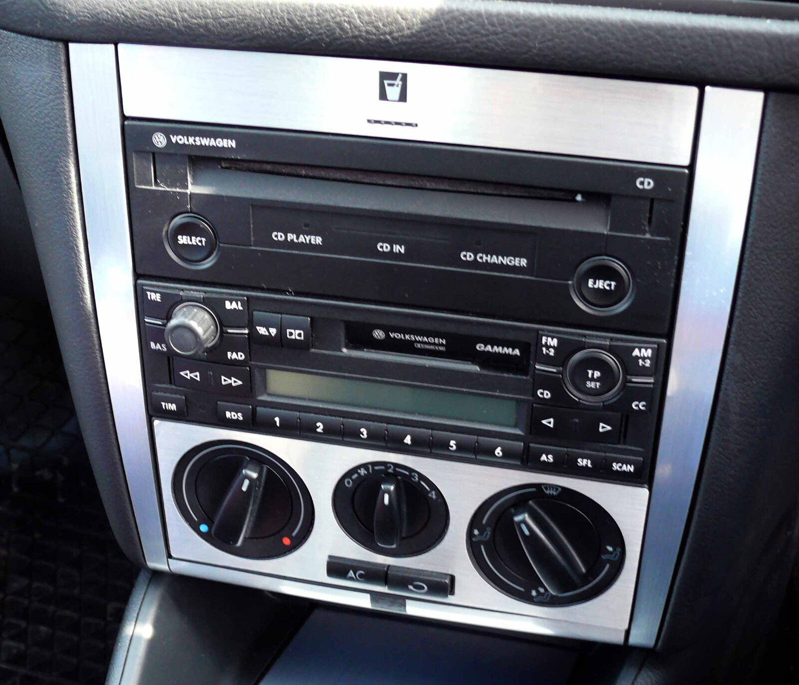 Brushed Aluminium Effect Radio Console sticker to fit VW Golf Mk4 Jetta Bora