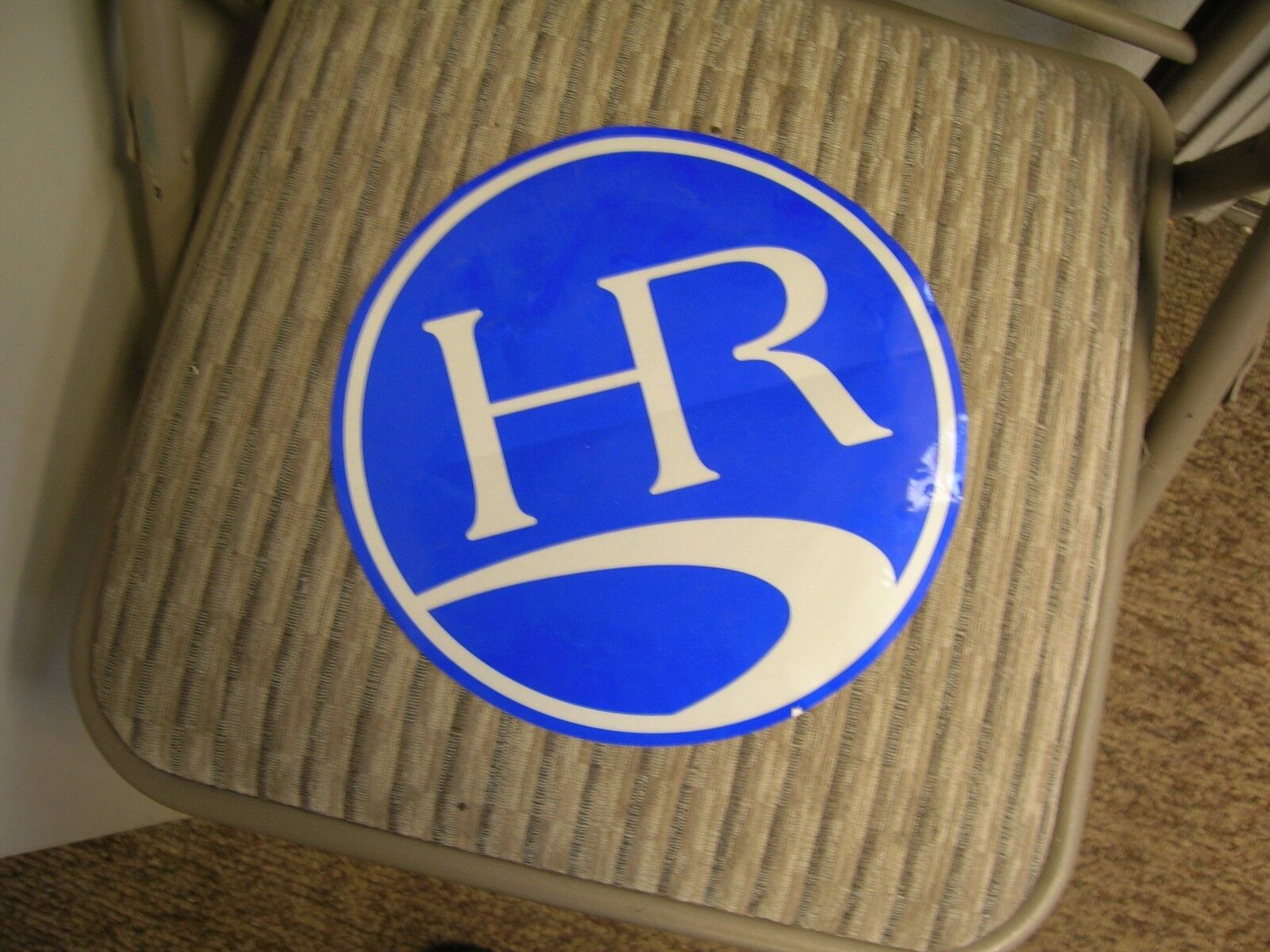9.5 inch HR logo decal holiday rambler