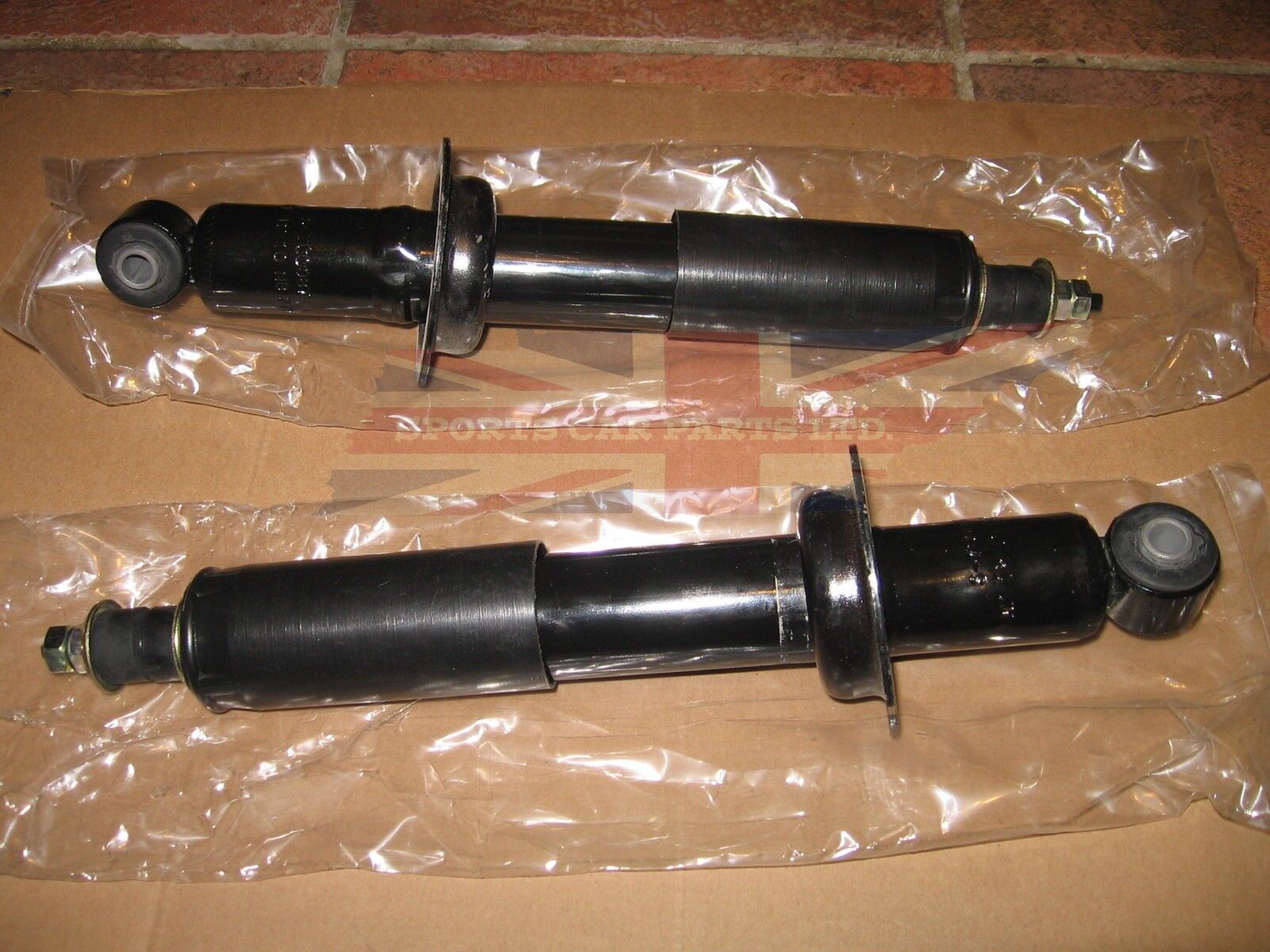 New Pair of Front Shock Absorbers Shocks  for Triumph Spitfire 1963-1980