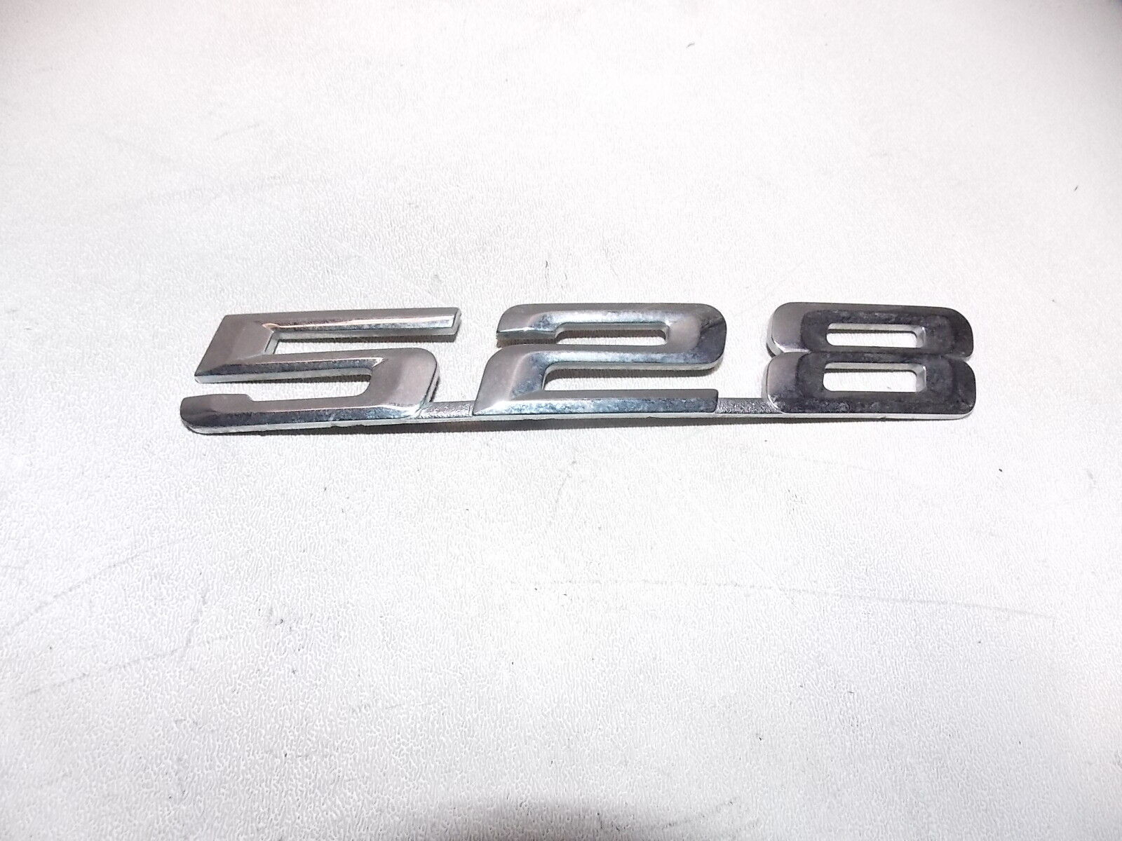 BMW E39 Trunk Emblem Logo 528 OEM 96-00 528i 528it