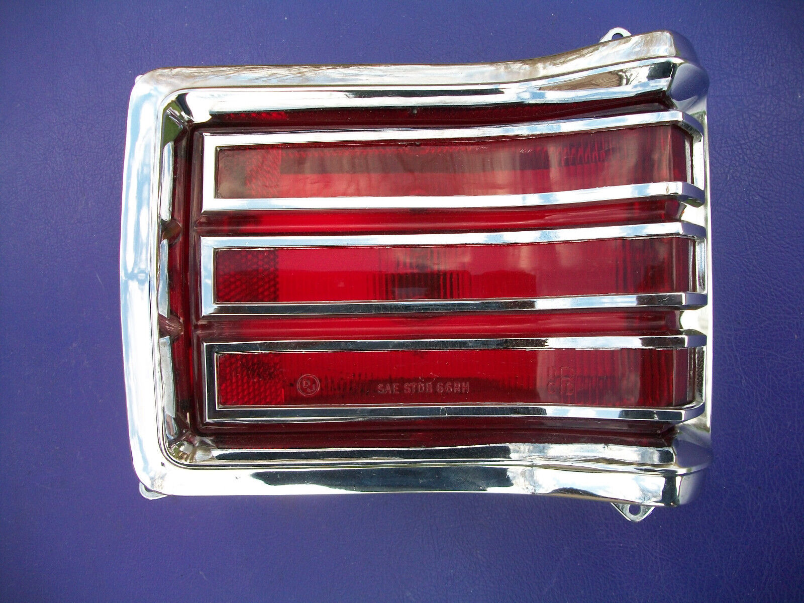 1966 PLYMOUTH SATELLITE BELVEDERE TAIL LIGHT 2575134