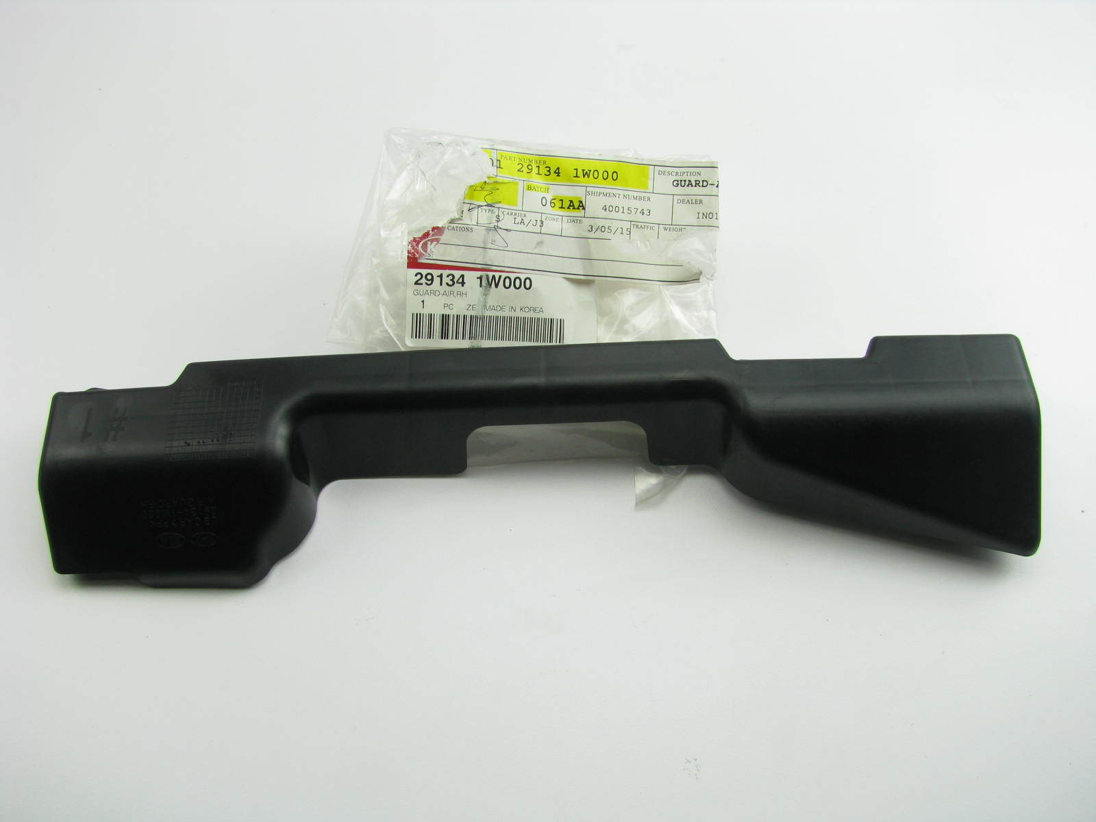Radiator Support Air Deflector Right Passengers Side OEM For 2012-13 Kia Rio