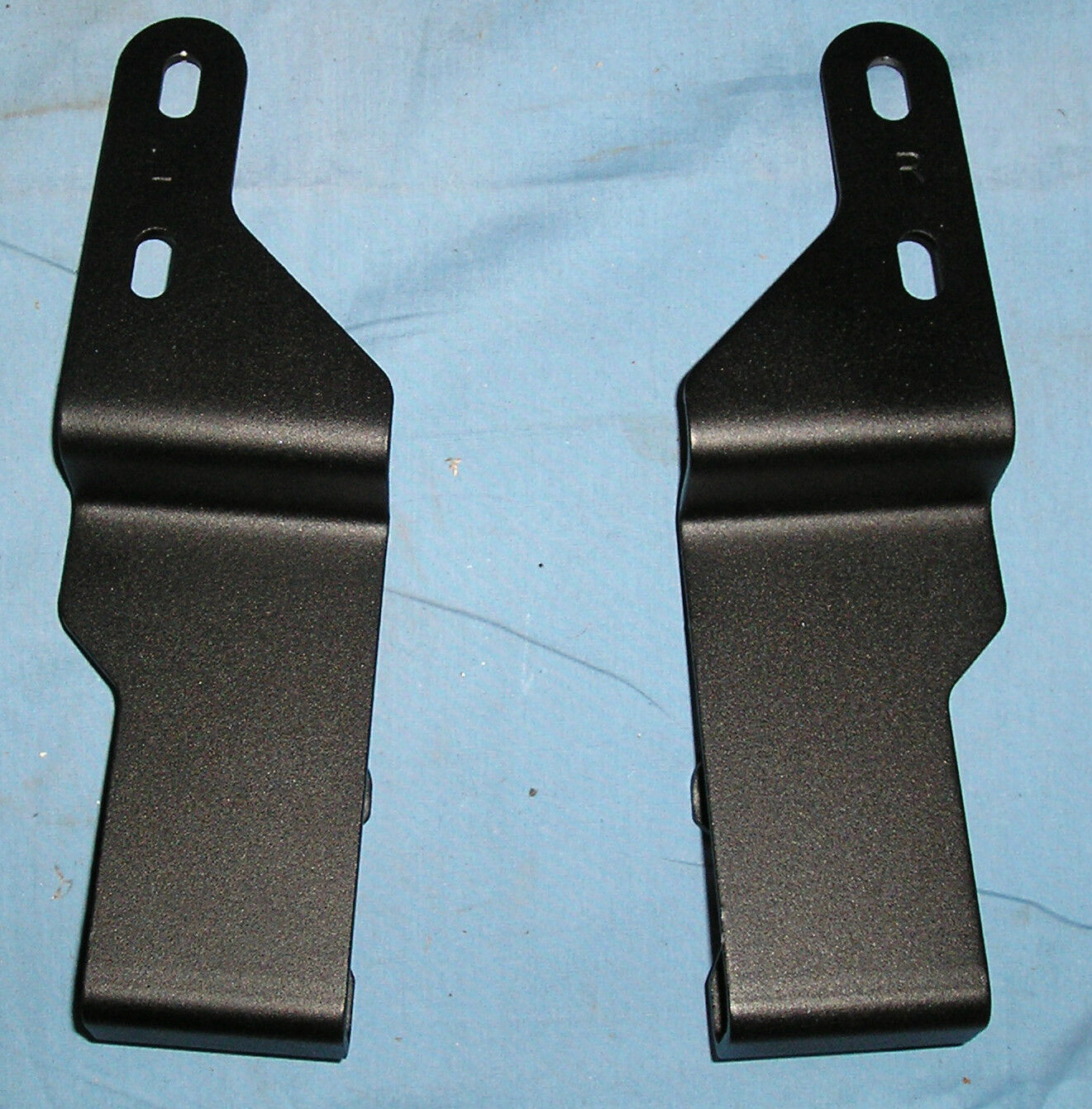 NEW OEM NISSAN FRONTIER 05-12 FIXED BED EXTENDER BRACKETS