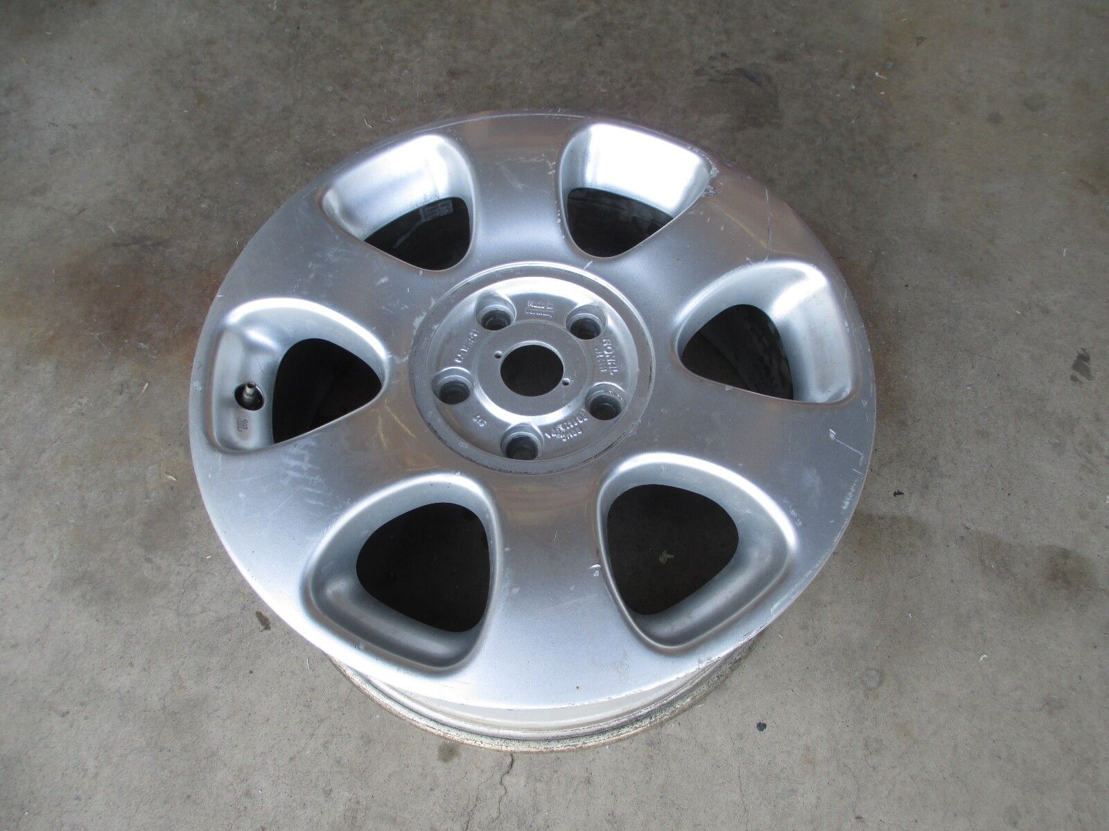 Bentley Arnage Wheel / Rim USED - Scratched