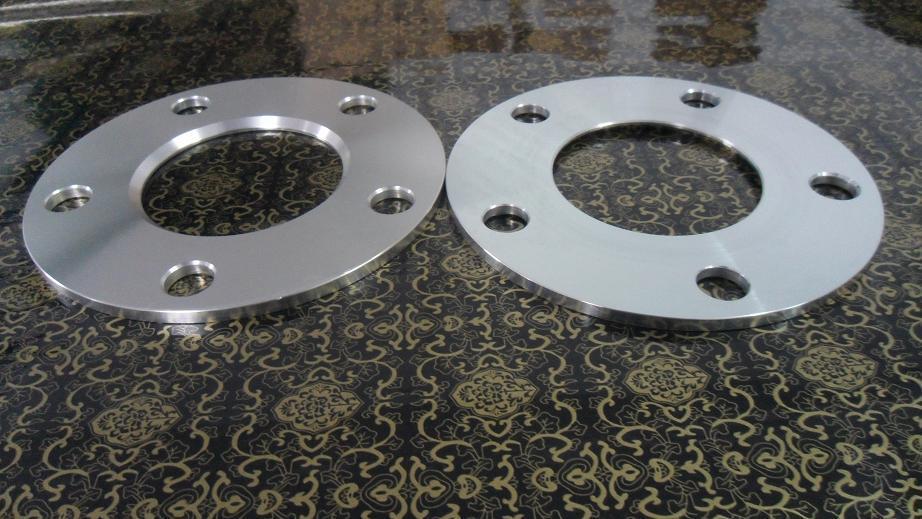 Two WHEEL HUBCENTRIC SPACERS 5X114.3MM | 3MM THICK | 66.1MM CB