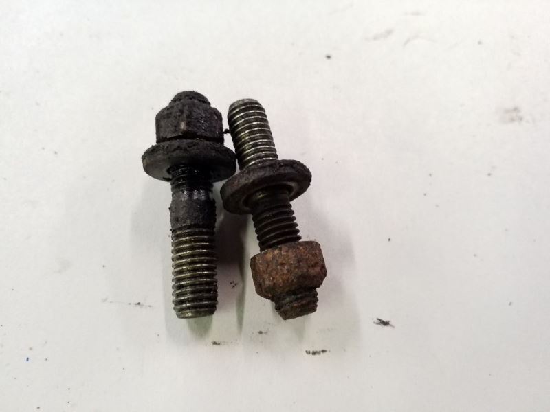 Exhaust Manifold Mounting Bolts Studs | Fits 81-85 Mercedes Benz 380SL 380SEL