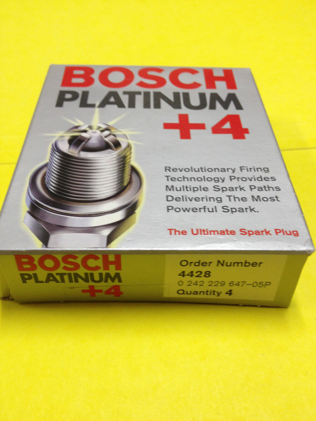 BOSCH PLATINUM +4 spark plug 4428 in original box set of 4 plugs 0242229647