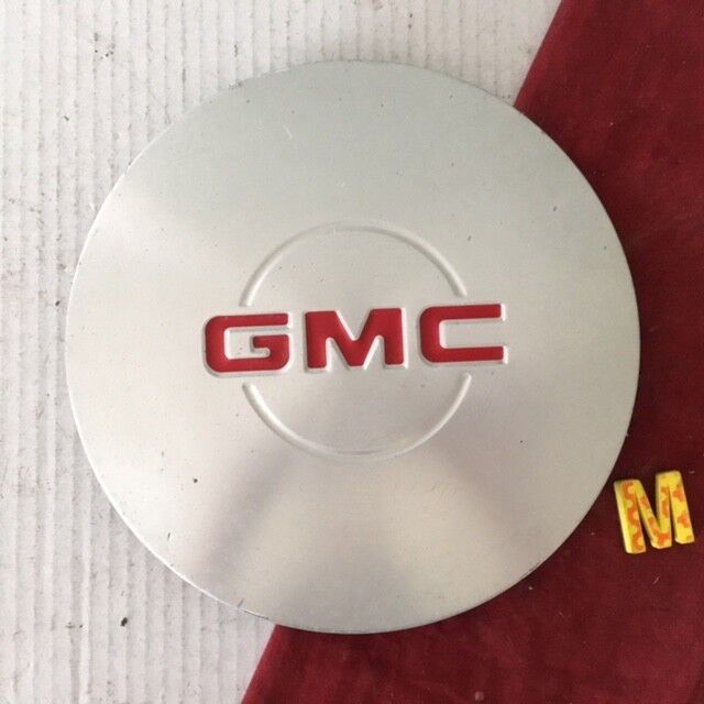 #M GMC Yukon XL Safari Sierra 1500 Center Hub Cap Hubcap 1999-2005 15040220