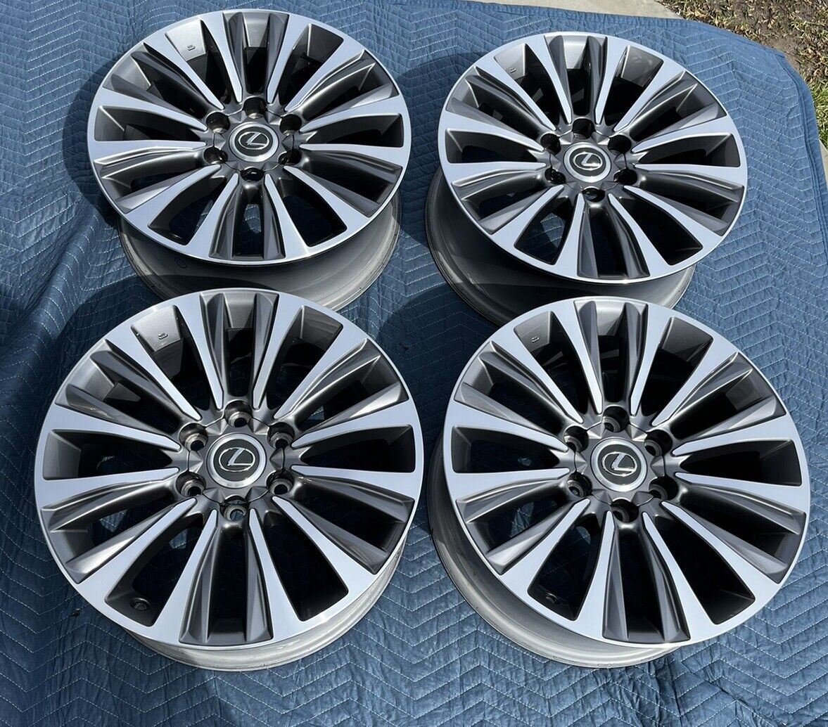 2020-2022 Lexus GX460  19” OEM Wheels Rims 4261160E90 4261160E80 FULL SET W/CAPS
