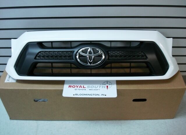 Toyota 2015 Tacoma Sport White 040 Painted Grille Genuine OEM OE