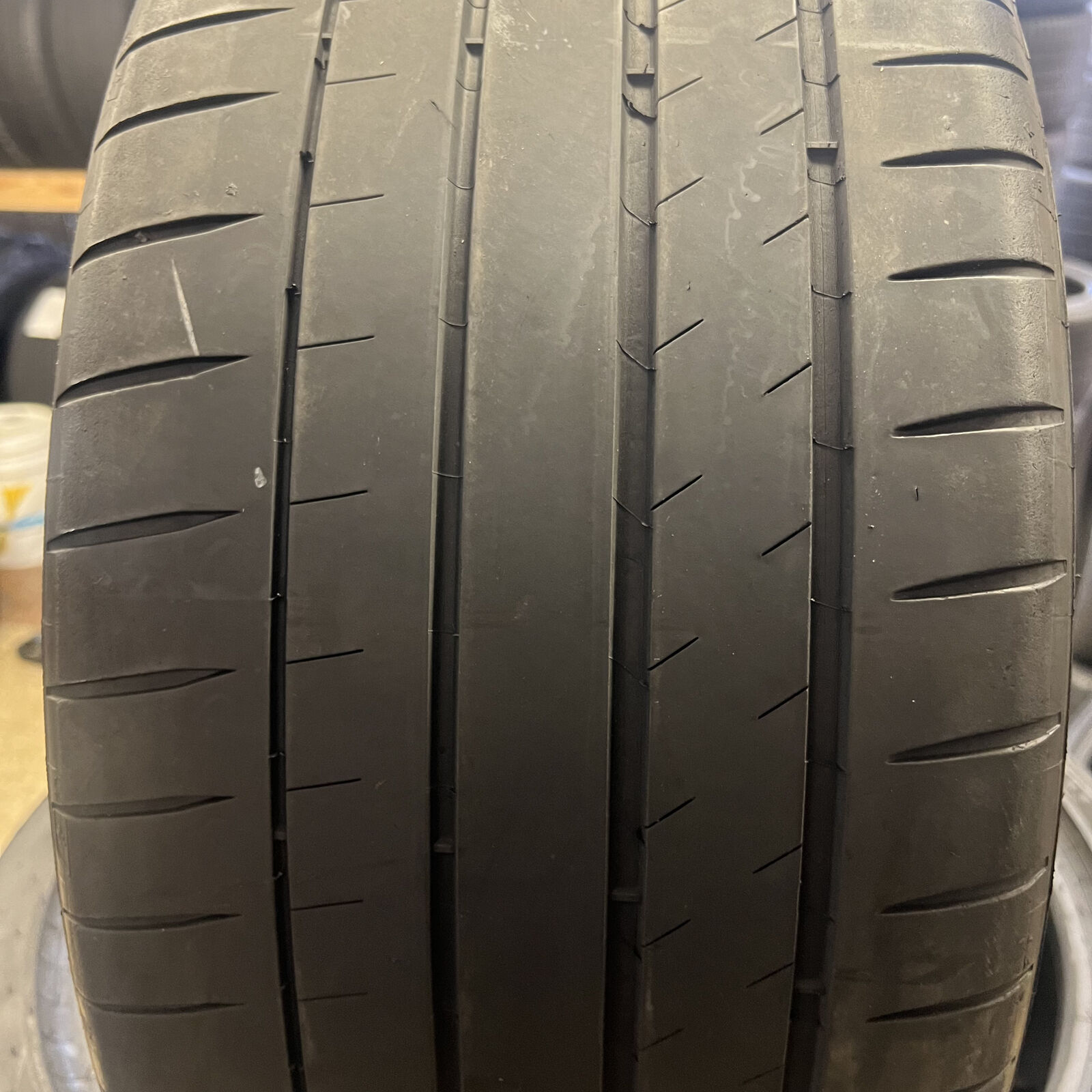 1 (One) Tire Michelin Pilot Sport 4S 265/35ZR20 265/35/20 99Y