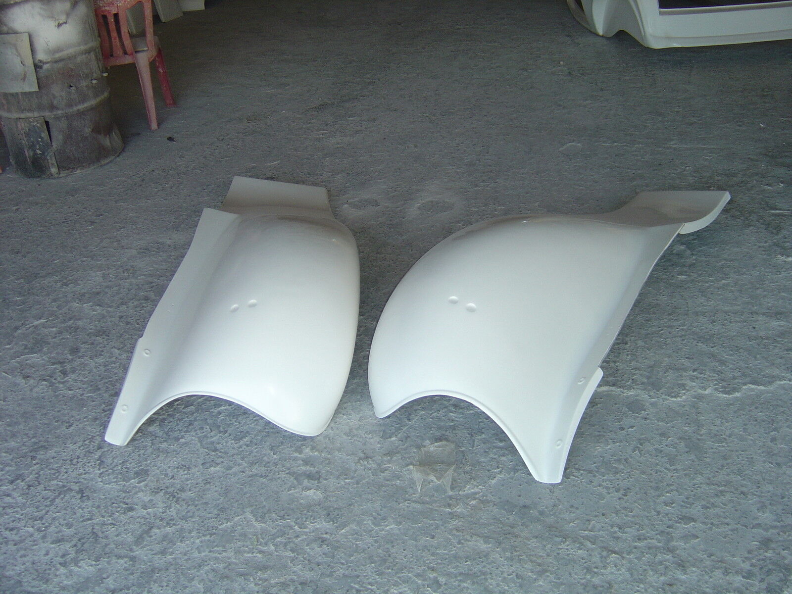 1932 FORD 3 WINDOW COUPE FIBERGLASS FRONT FENDERS (PAIR) 