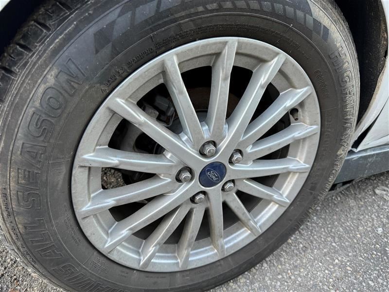 Used Wheel fits: 2015 Ford C-max 17x7 alloy 15 spoke Grade B