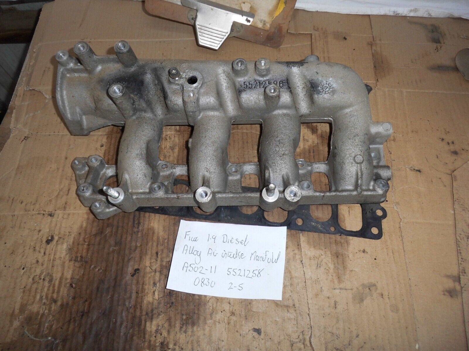 FIAT  1.9 DIESEL  ALLOY AIR INTAKE MANIFOLD A502-11-5521258 FROM MULTIPLA 2007