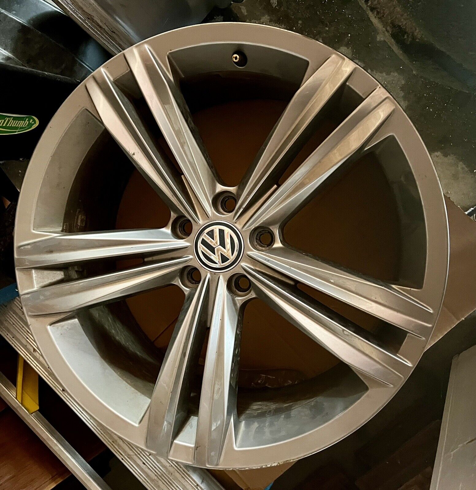 VW Tiguan SEL R-Line Wheel - 19”