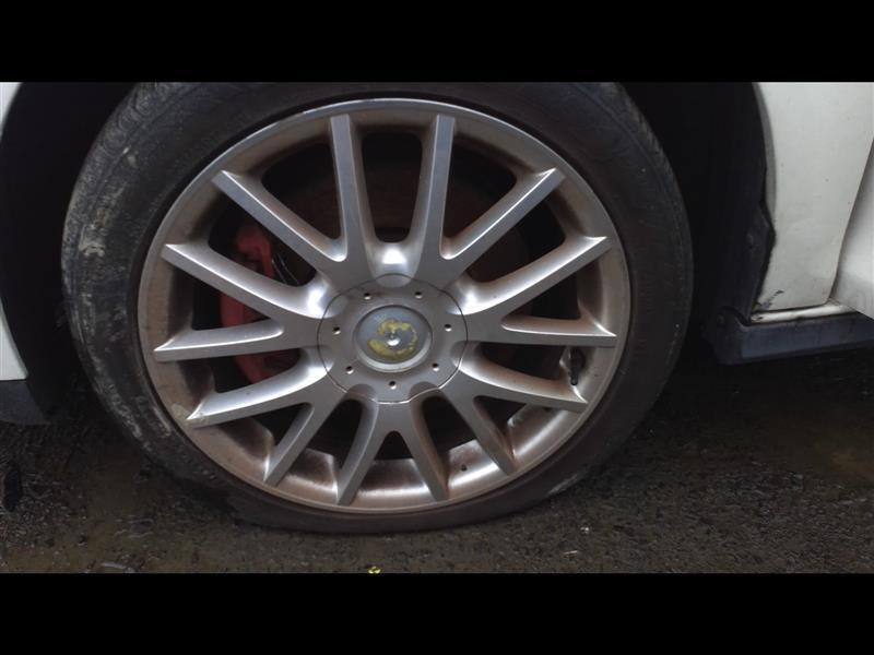 Used Wheel fits: 2007 Volkswagen Jetta gli 5x112mm 17x7 alloy 14 spoke painted s