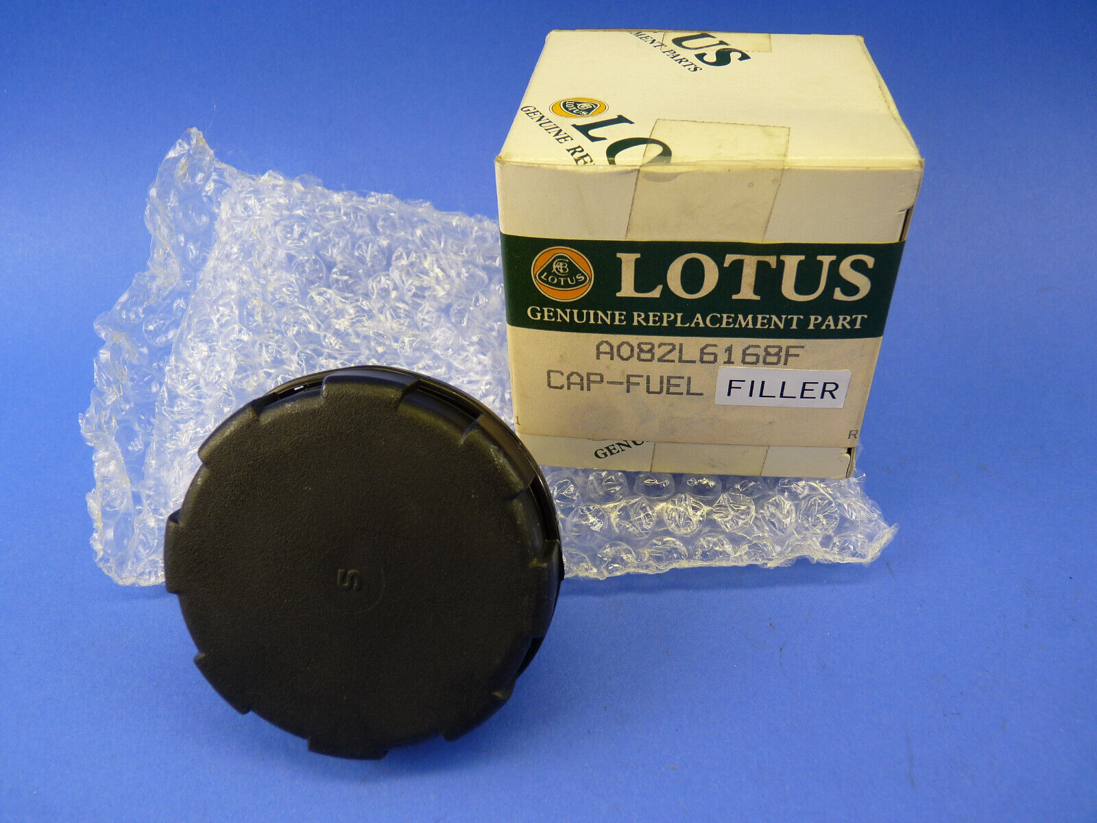 Lotus NOS Esprit Turbo fuel filler cap A082L6168F