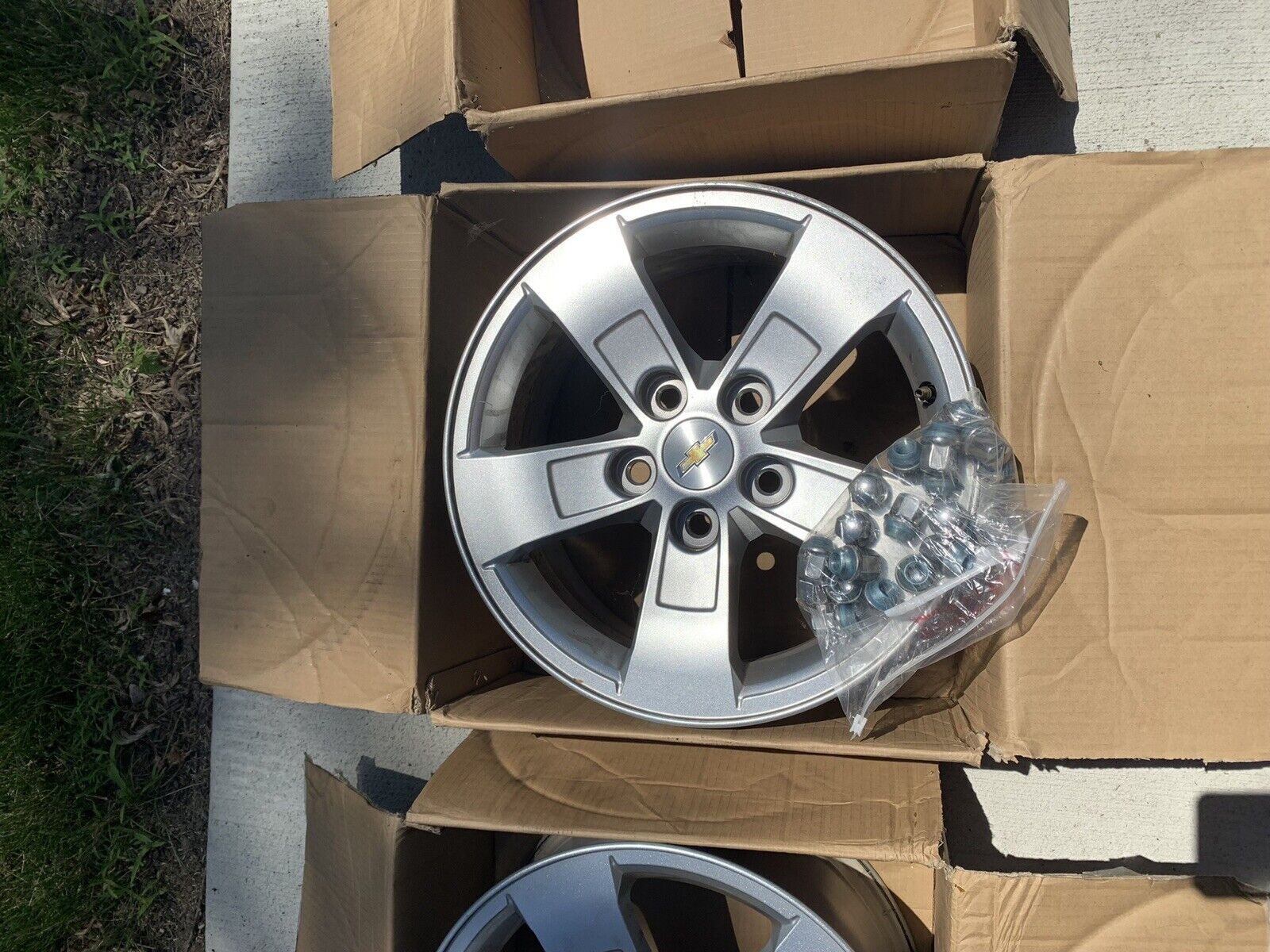 Chevy Malibu Wheel for 2013-2015 Chevy Malibu - 16x7.5. Original Factory Wheel.