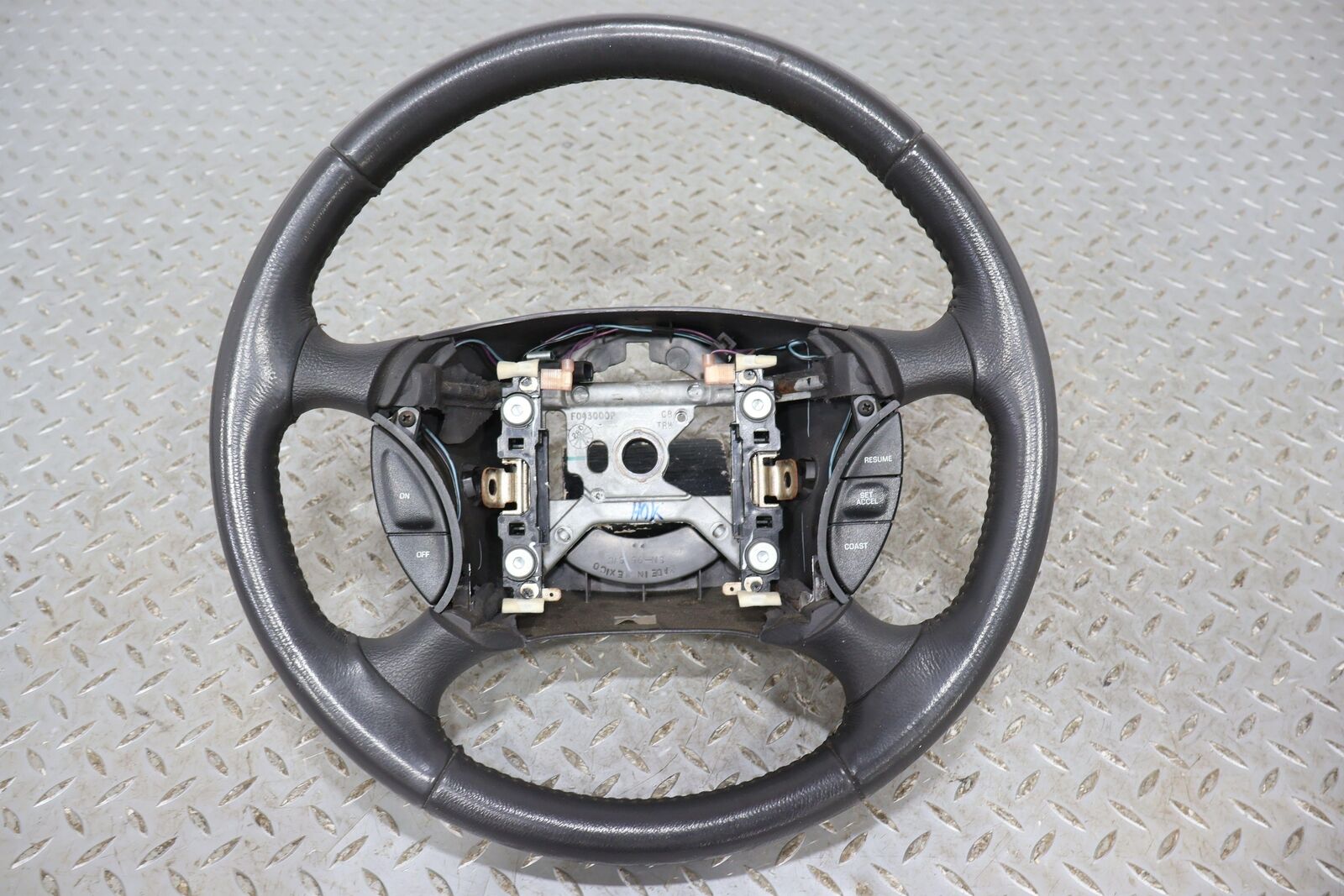 01-04 Ford Mustang Saleen S281 OEM Leather Steering Wheel (Midnight Black ZA)