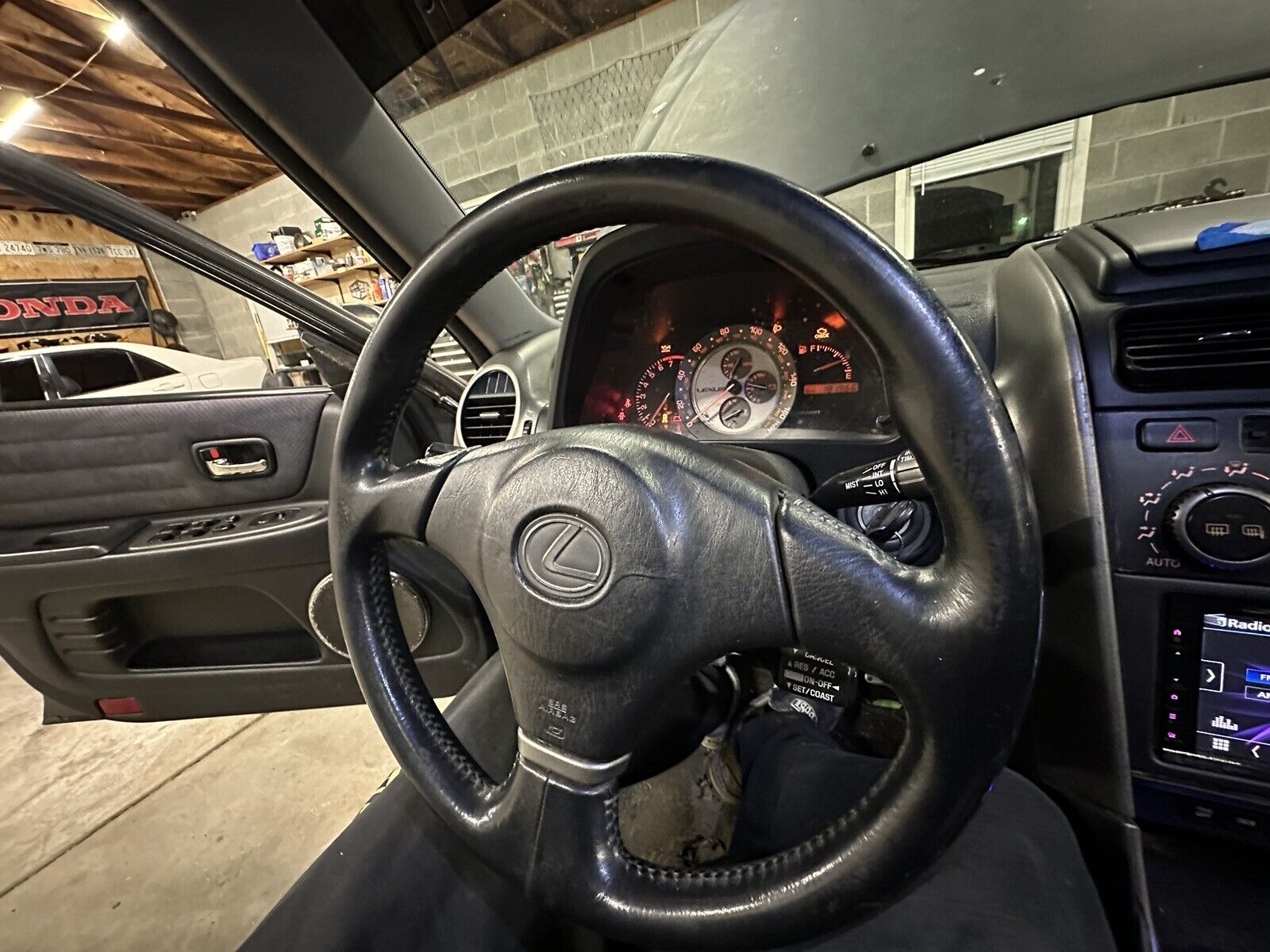 2001-2005 LEXUS IS300 OEM Steering Wheel MANUAL M/T 01-05 VERY CLEAN 🔥