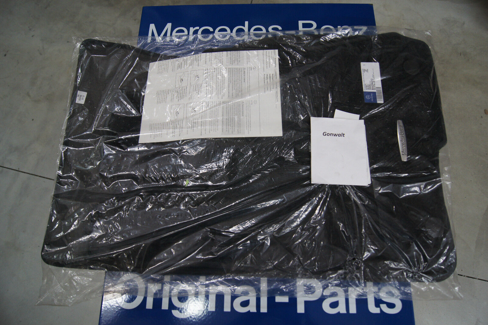Mercedes S350 S400 S550 S600 S63 S65 AMG W221 Black Carpet Floor Mats B66294232