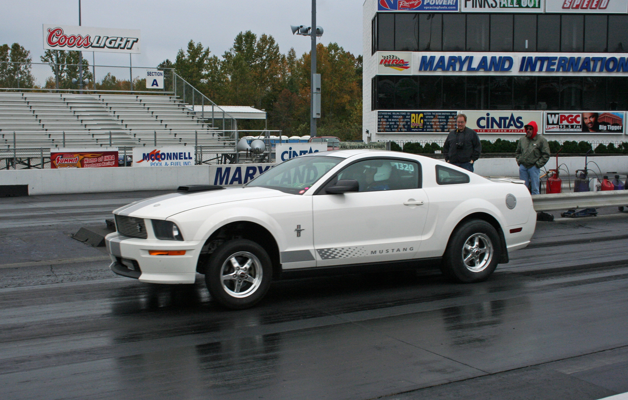 1/4 Mile time 2007 ford mustang #3
