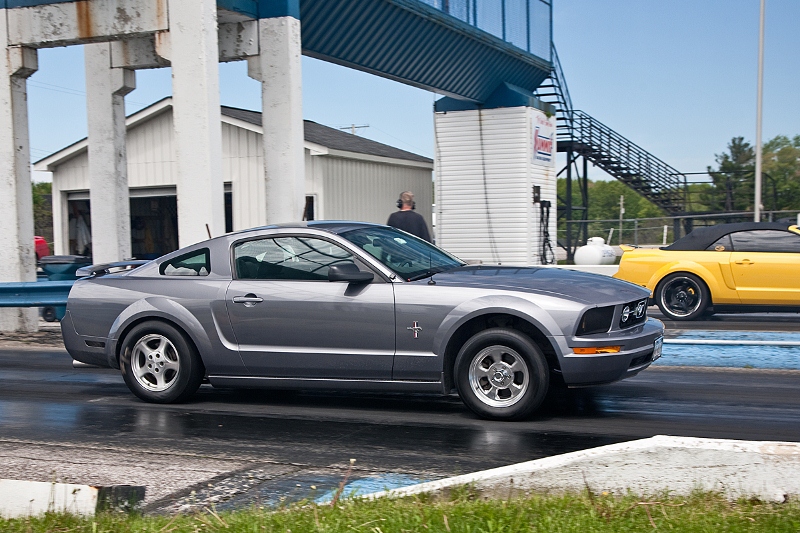 Ford mustang v6 1 4 mile times #5