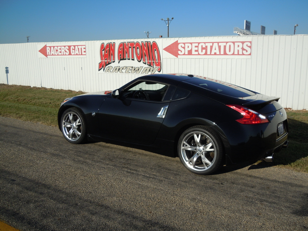 2009  Nissan 370Z Sport Touring picture, mods, upgrades