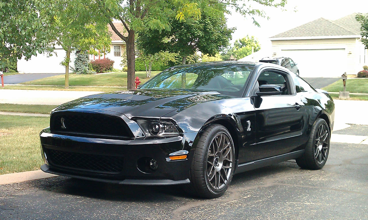 Stock 2011 Ford Mustang Shelby-GT500 1/4 mile Drag Racing ...