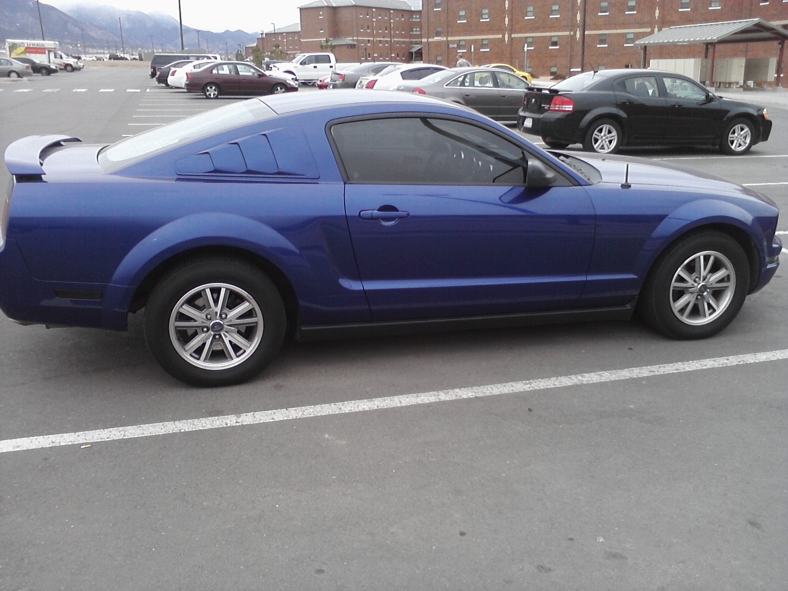 2006 Ford mustang v6 0 to 60