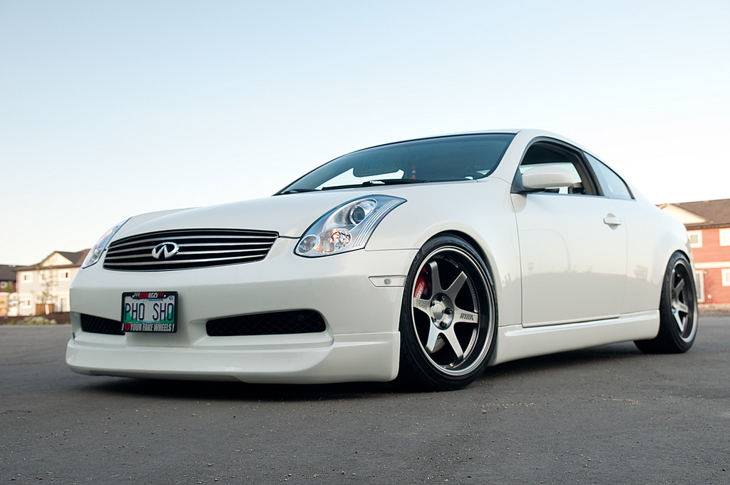 Ivory Pearl 2007 Infiniti G35 Coupe 6MT