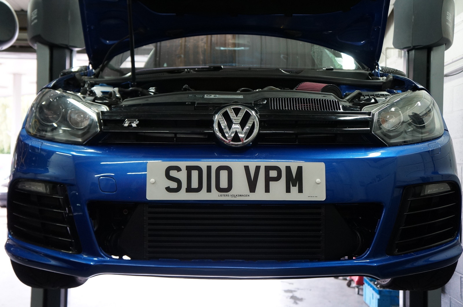 2010 Blue Volkswagen Golf R DSG picture, mods, upgrades