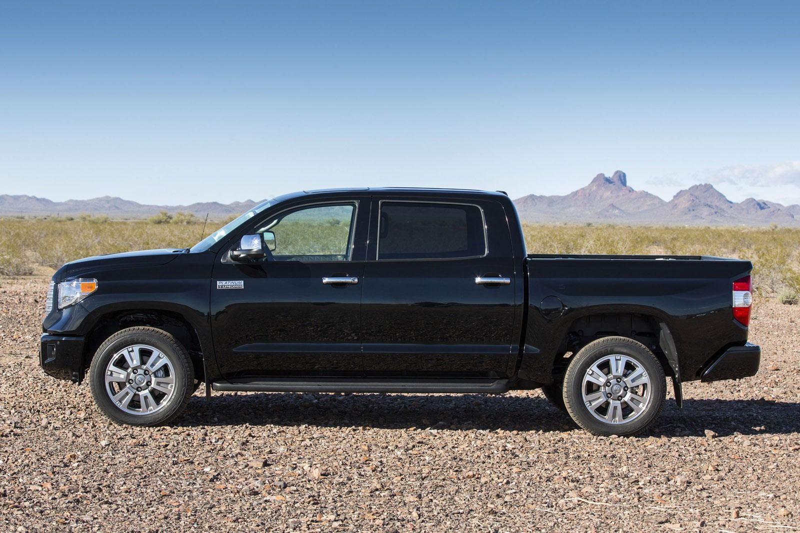 2015 Black Toyota Tundra PLATINUM 4X4 picture, mods, upgrades