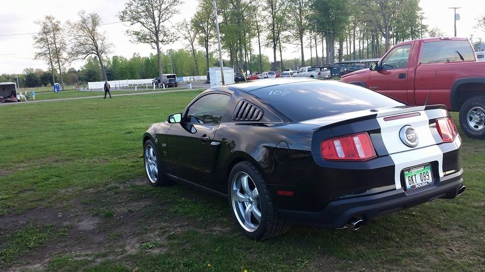 Black 2011 Ford Mustang GT