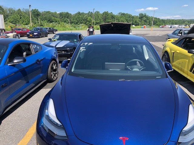 2018 Blue Tesla Model 3 Dual Motor AWD Non Performance picture, mods, upgrades