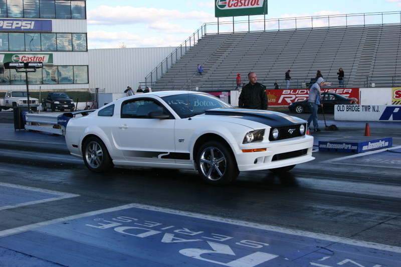 2005 Ford mustang 0-60 times #6