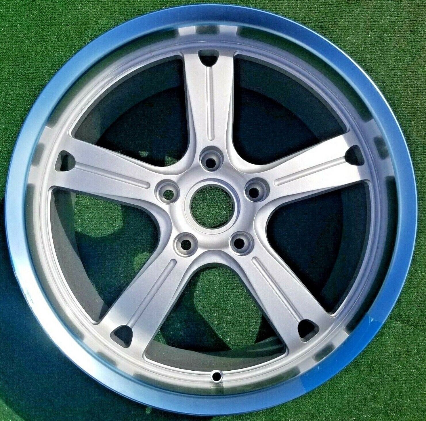 Champion Motorsport Wheel RS97 Forged Monolite 19 x 9.5 inch 30 offset PORSCHE