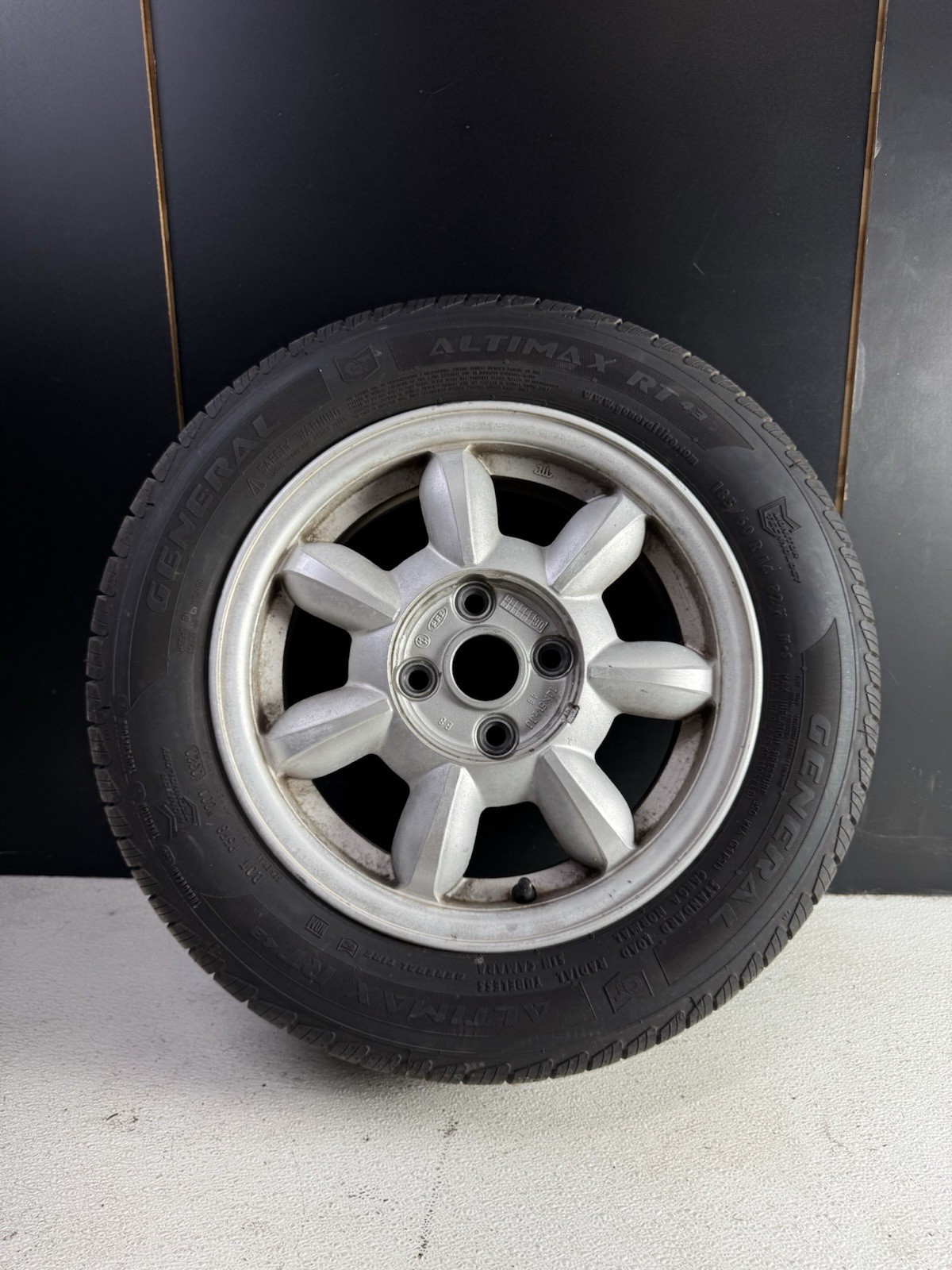 1990-1997 Mazda Miata Mx-5 Daisy Wheel 14x5.5 4x100 with Tire OEM