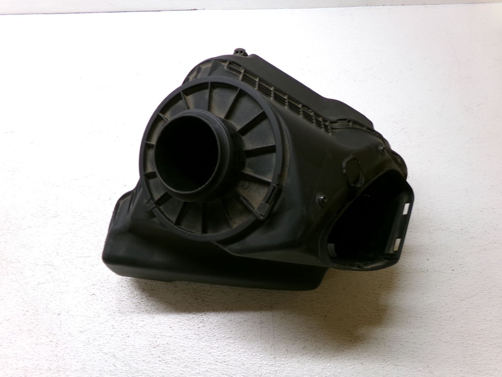 12-18 Audi A6 A7 Quattro Air Cleaner Intake Housing Filter Box 4G0133836R OEM