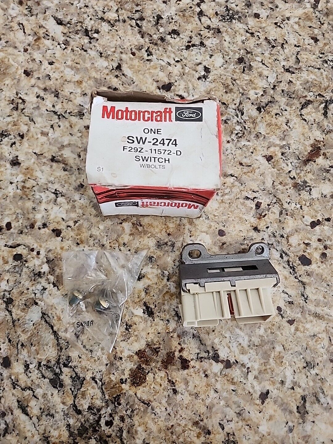 NOS FORD MOTORCRAFT F29Z-11572-D 1986-92 MUSTANG MERCURY CAPRI IGNITION SWITCH