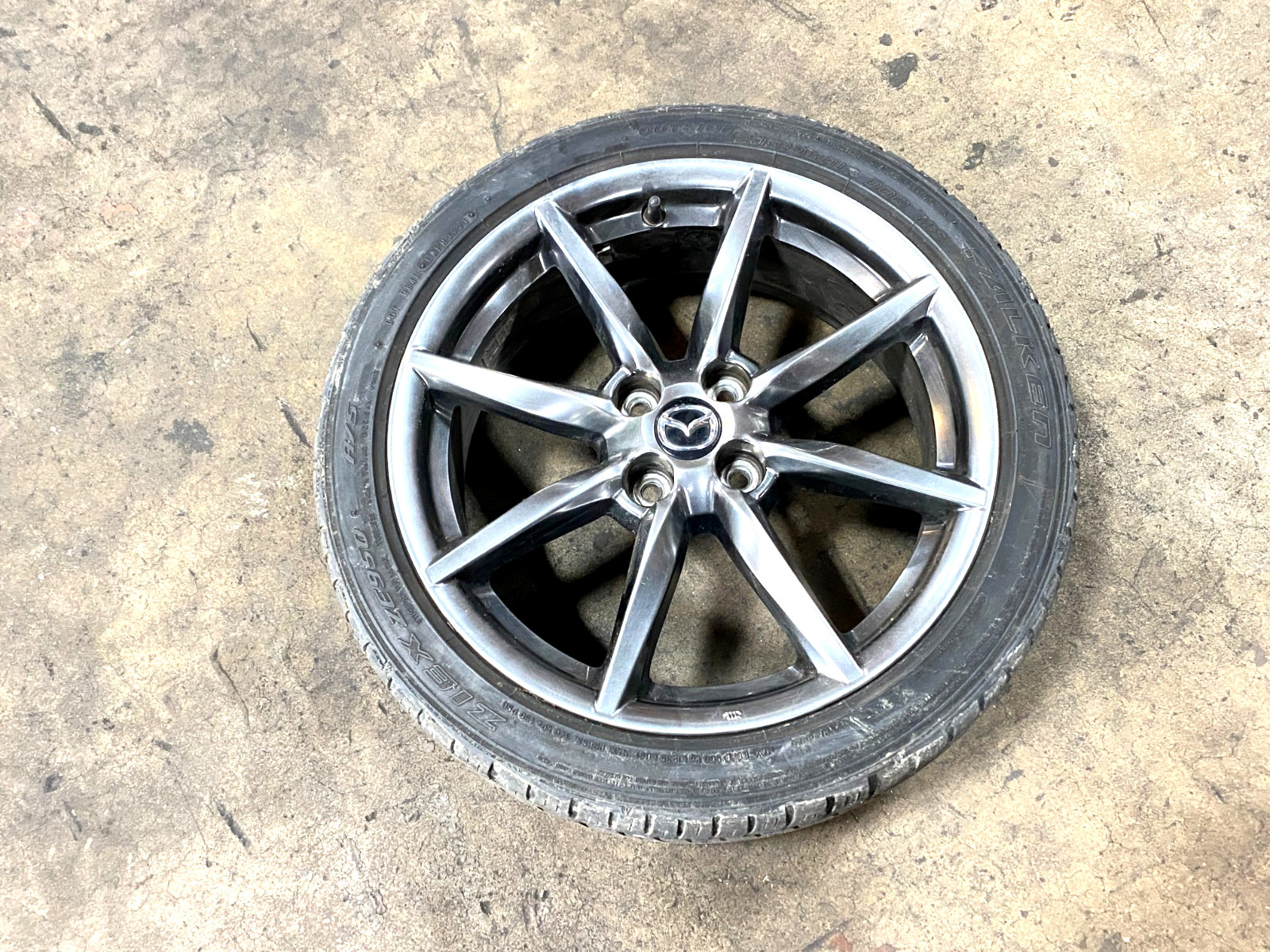 16 17 18 19 MAZDA MIATA MX-5 GUNMETAL GRAY RIM WHEEL 17 X 7 W/ TIRE OEM B0.01