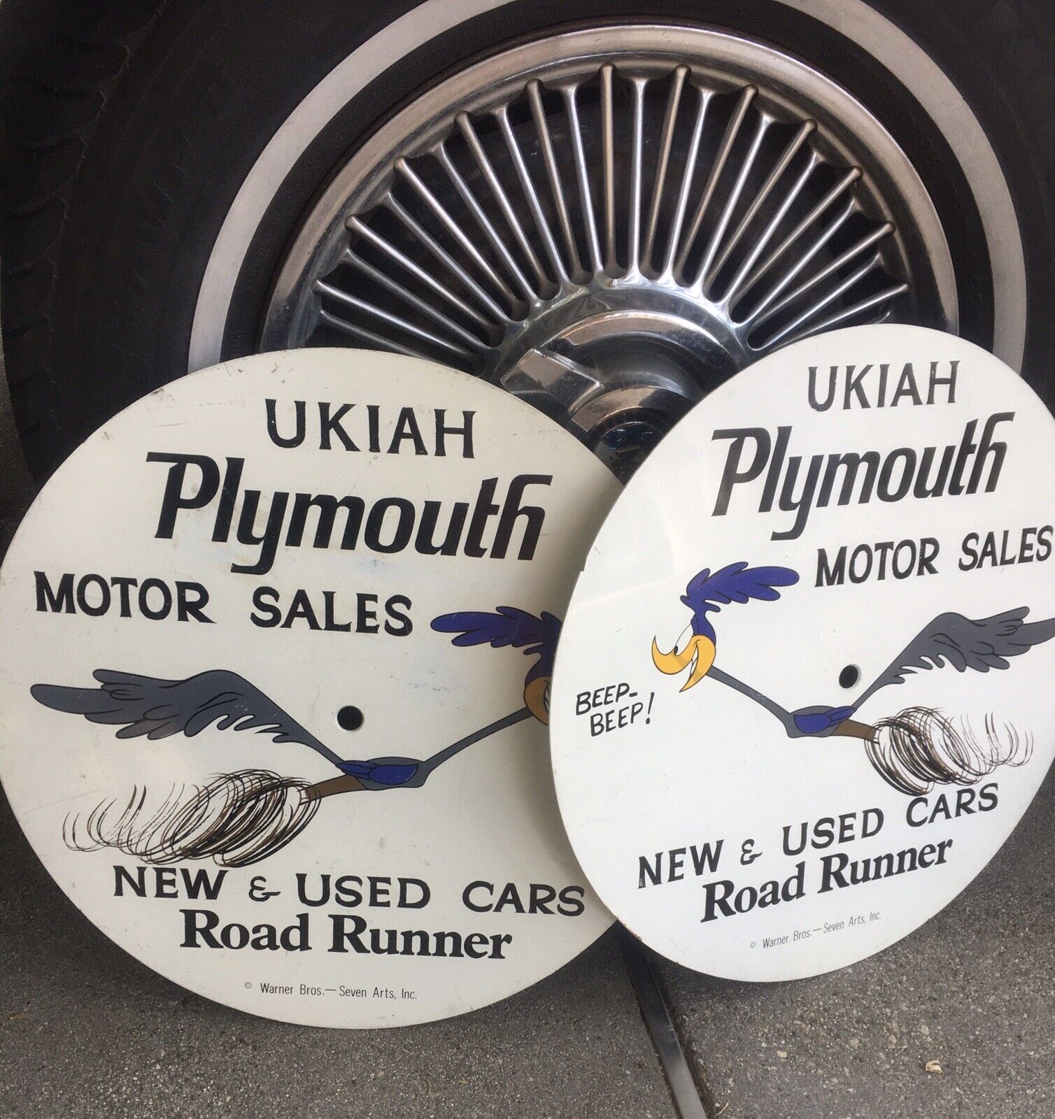 Vintage Original Plymouth Road Runner Wheel Cover Set Warner Brothers Promo.
