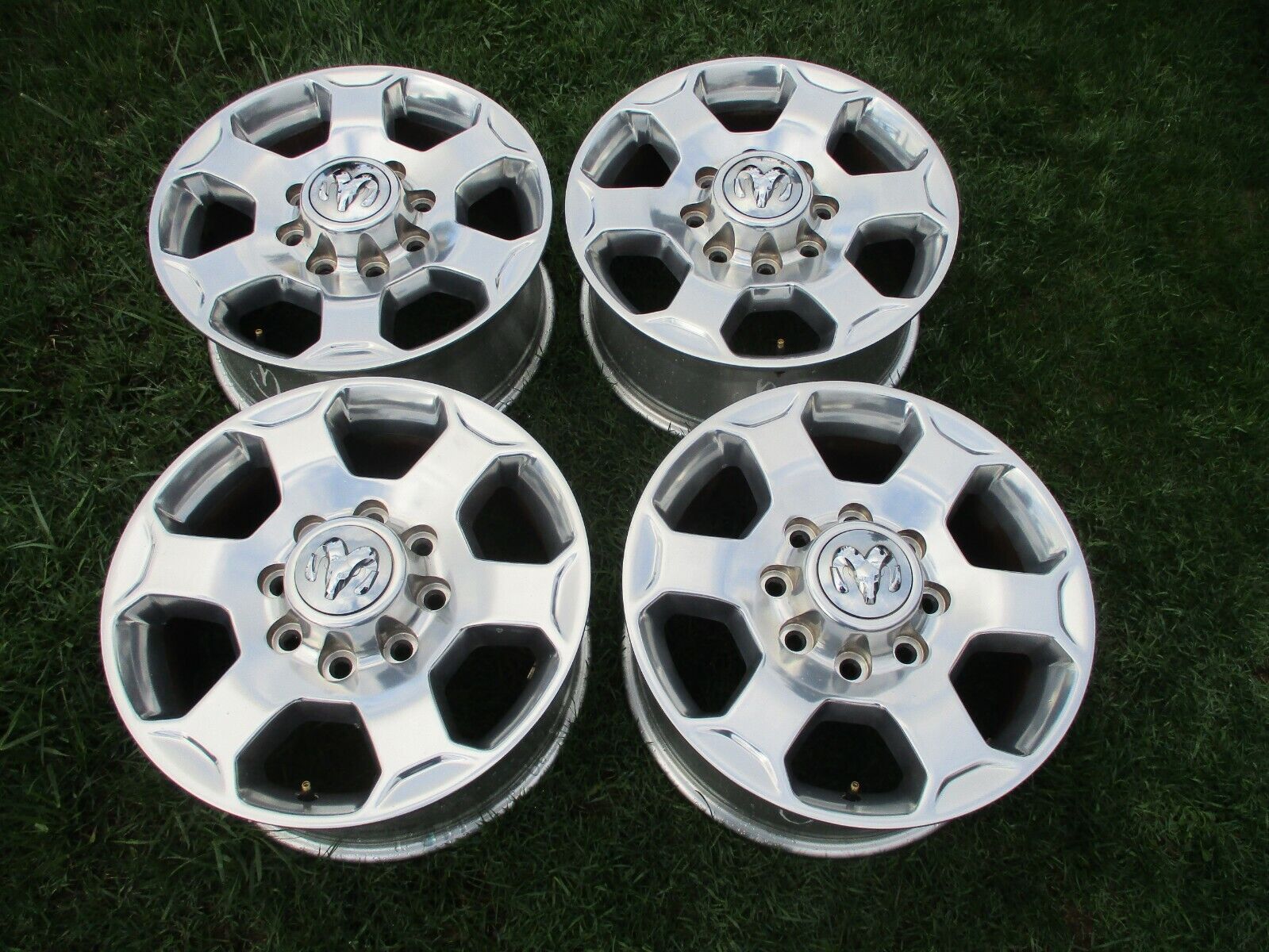 18\'\' Dodge Ram 2500 3500 OEM factory Polished Alloy wheels Rims 2016-2021 2577