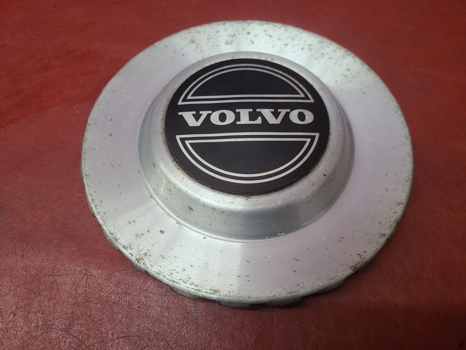 Volvo OEM 1980-1985 240 DL Chrome Center Cap Wheel Hub Cover