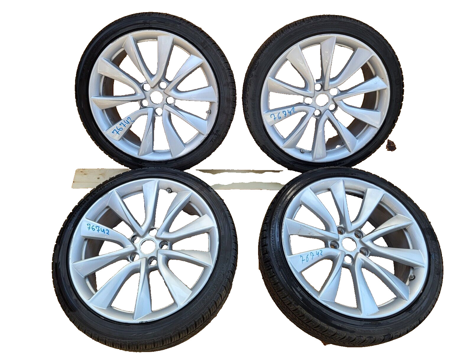 2017-2020 Tesla Model 3 SET of 4 Wheel Rim 19x8.5+40MM + Yokohama Tire 235/40R19